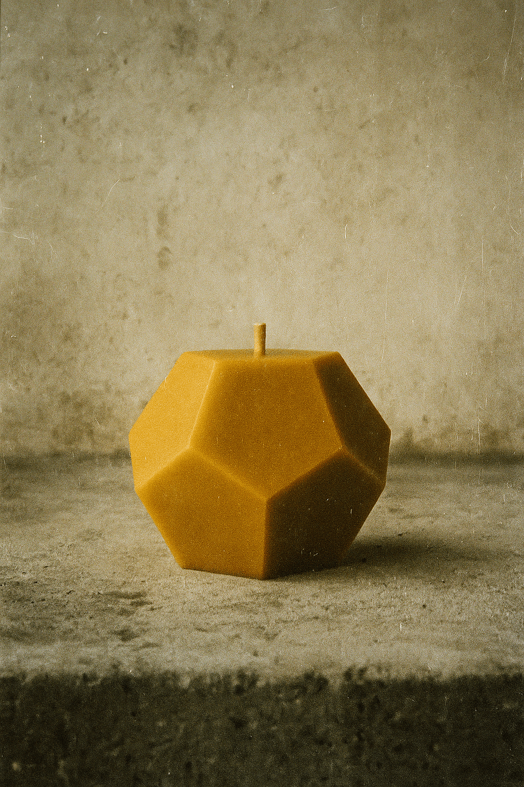Dodecahedron Beeswax Candle UK - Pure Natural Geometric Pillar 8cm
