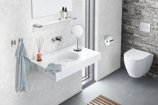 Bathroom with white porcelain and brished stainless steel accessories