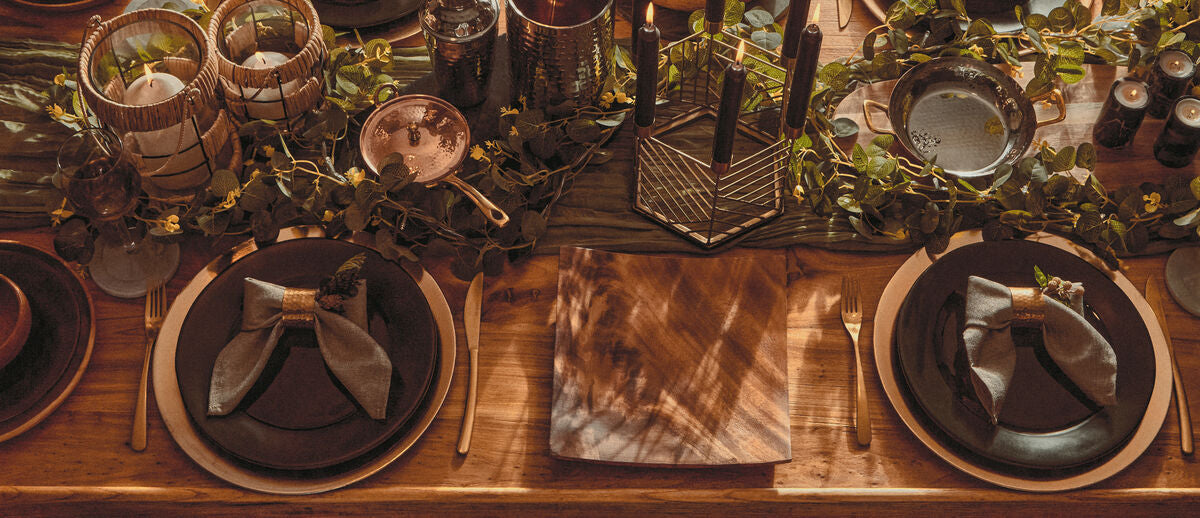 Close-up of the hammered effect on the copper balti dish