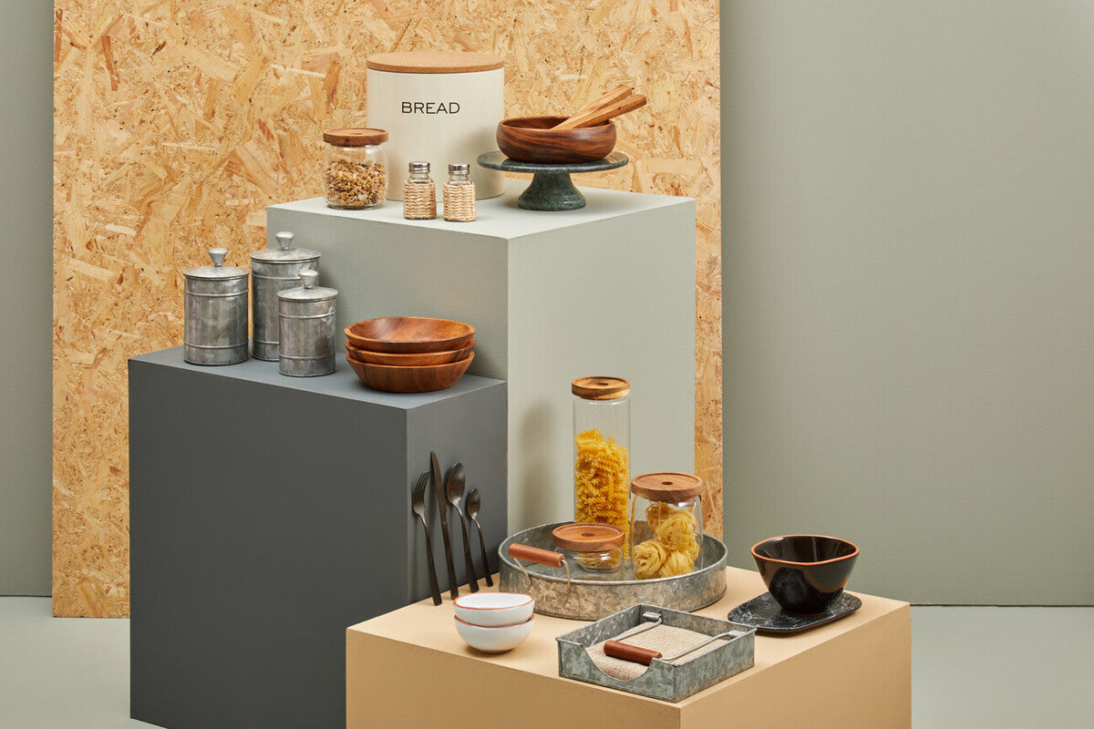 Drummond Round Galvanised Steel Tray With Wood Handles