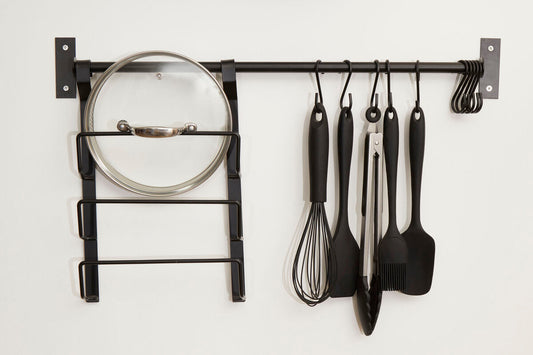 Sorello Matt Black Hanging Rail | Iron Wall Clothes Rail