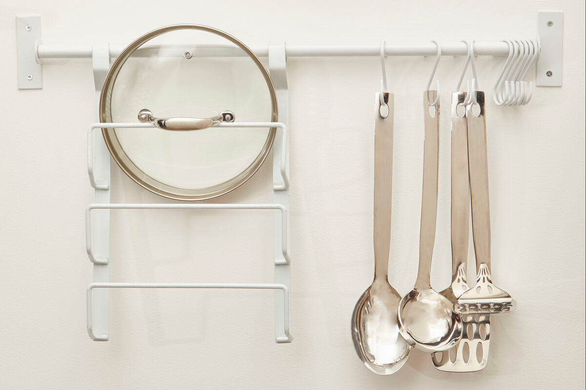 Sorello White Hanging Rail | Iron Wall Clothes Rail
