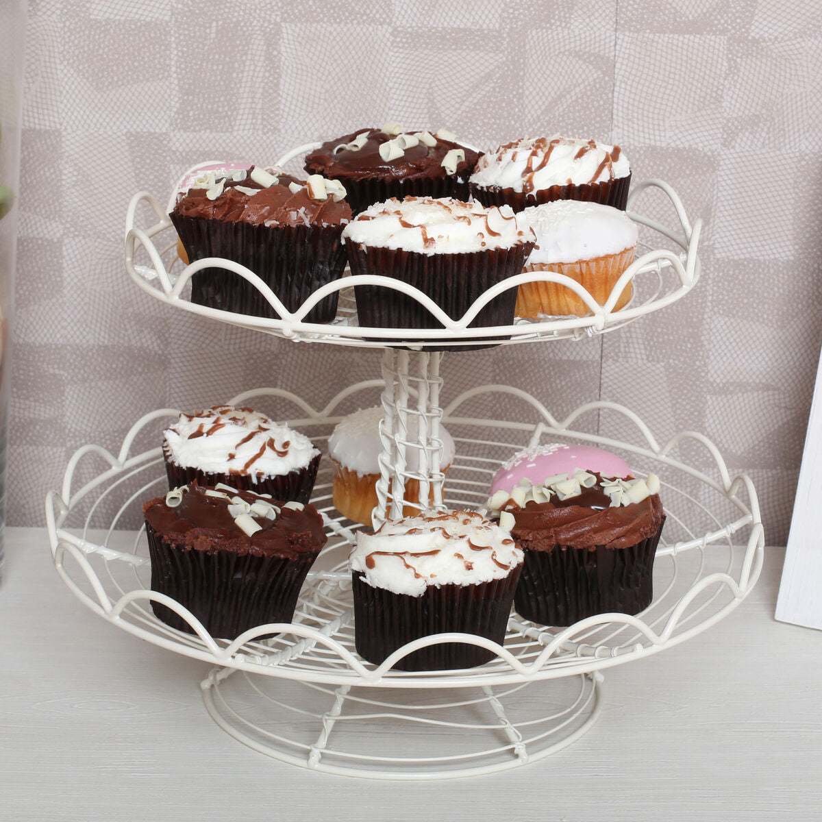 Cream Wire 2-Tier Cupcake Stand