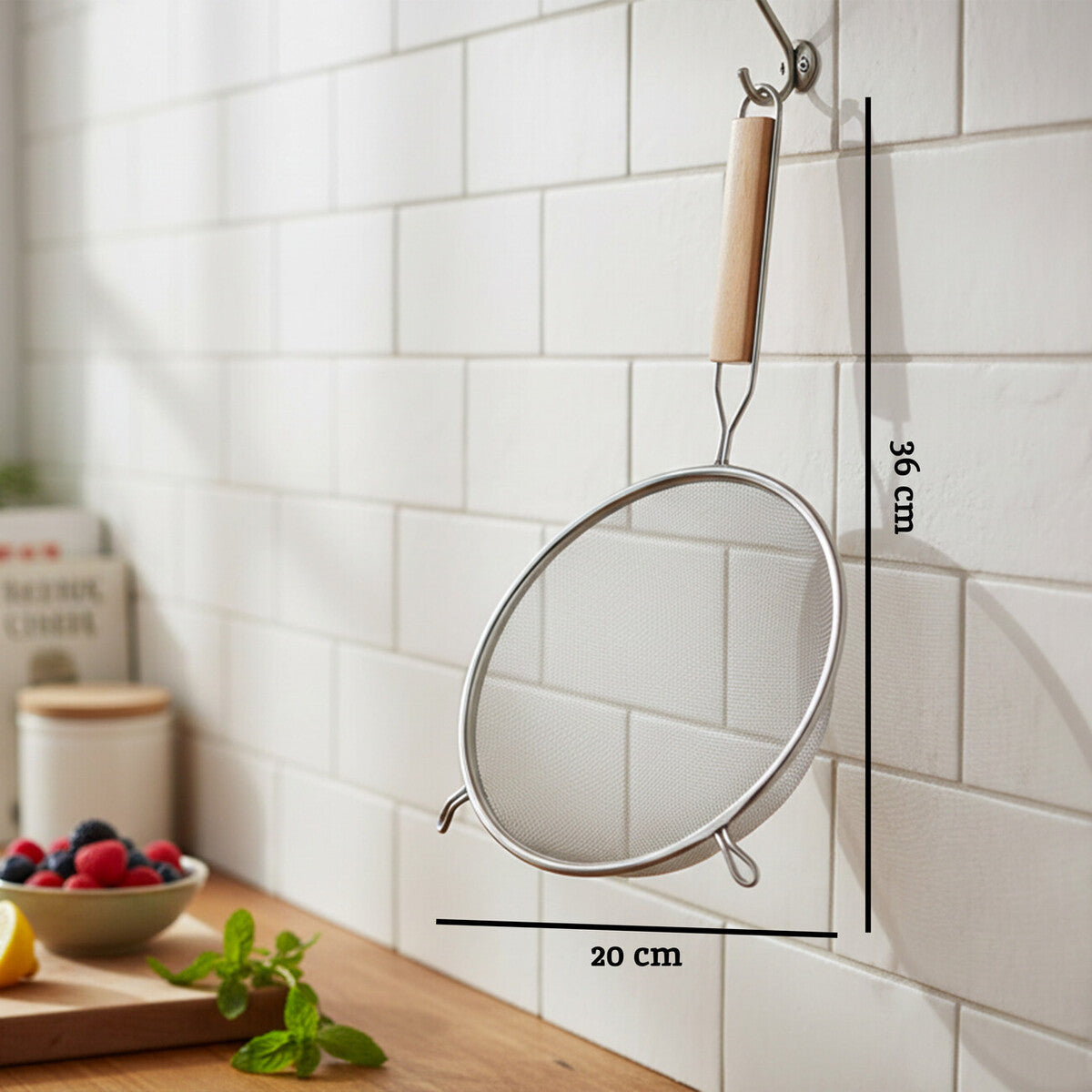 Zenigo Medium Stainless Steel Sieve with Beech Wood Handle
