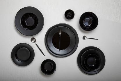 Avie 16 Piece Matte Silver And Black Cutlery Set