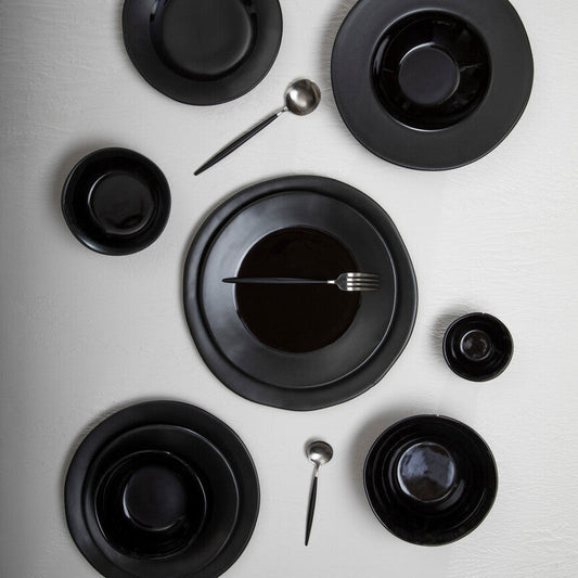 Avie 16 Piece Matte Silver And Black Cutlery Set