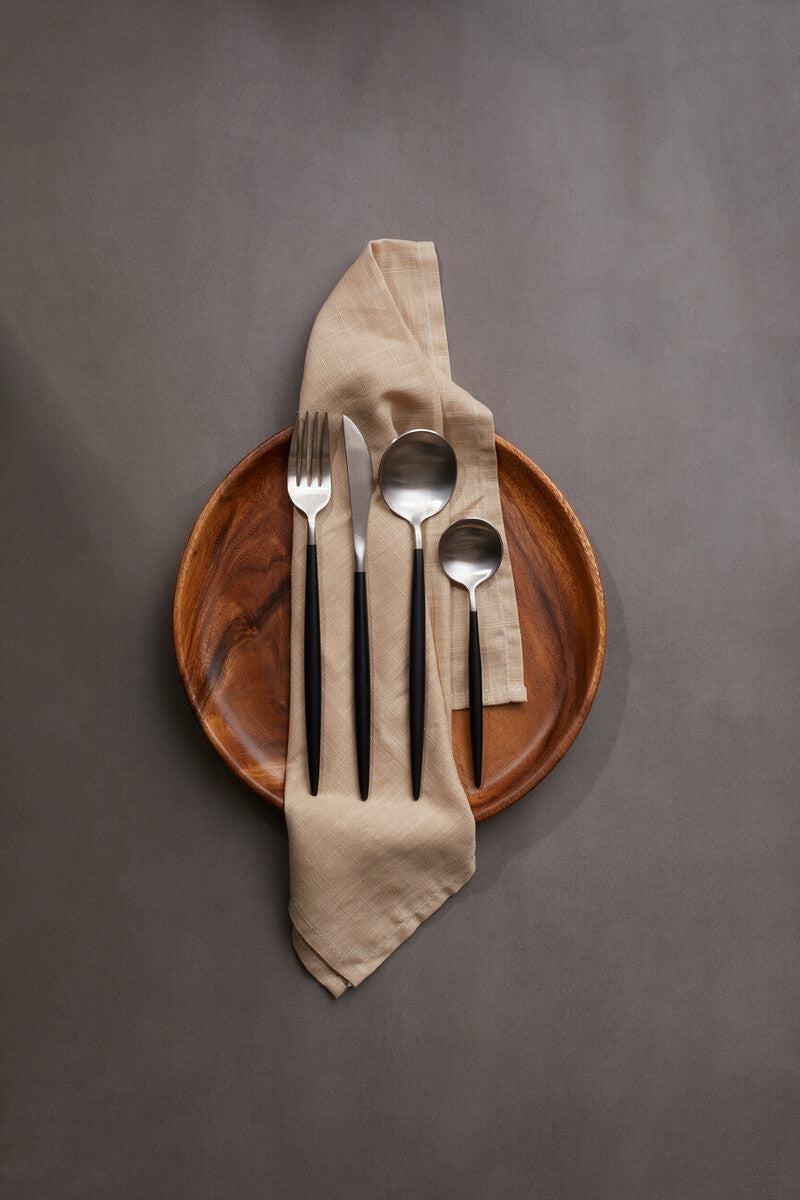 Avie 16 Piece Matte Silver And Black Cutlery Set