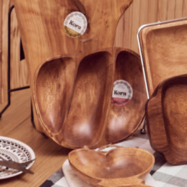 Close-up of the natural grain on the apple shaped dish