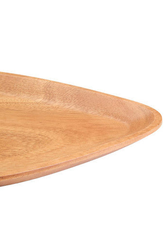 Close-up of the natural grain on the triangular dish