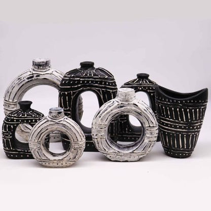 Swirls Shaped Dry Flowers Vase - Chocolate