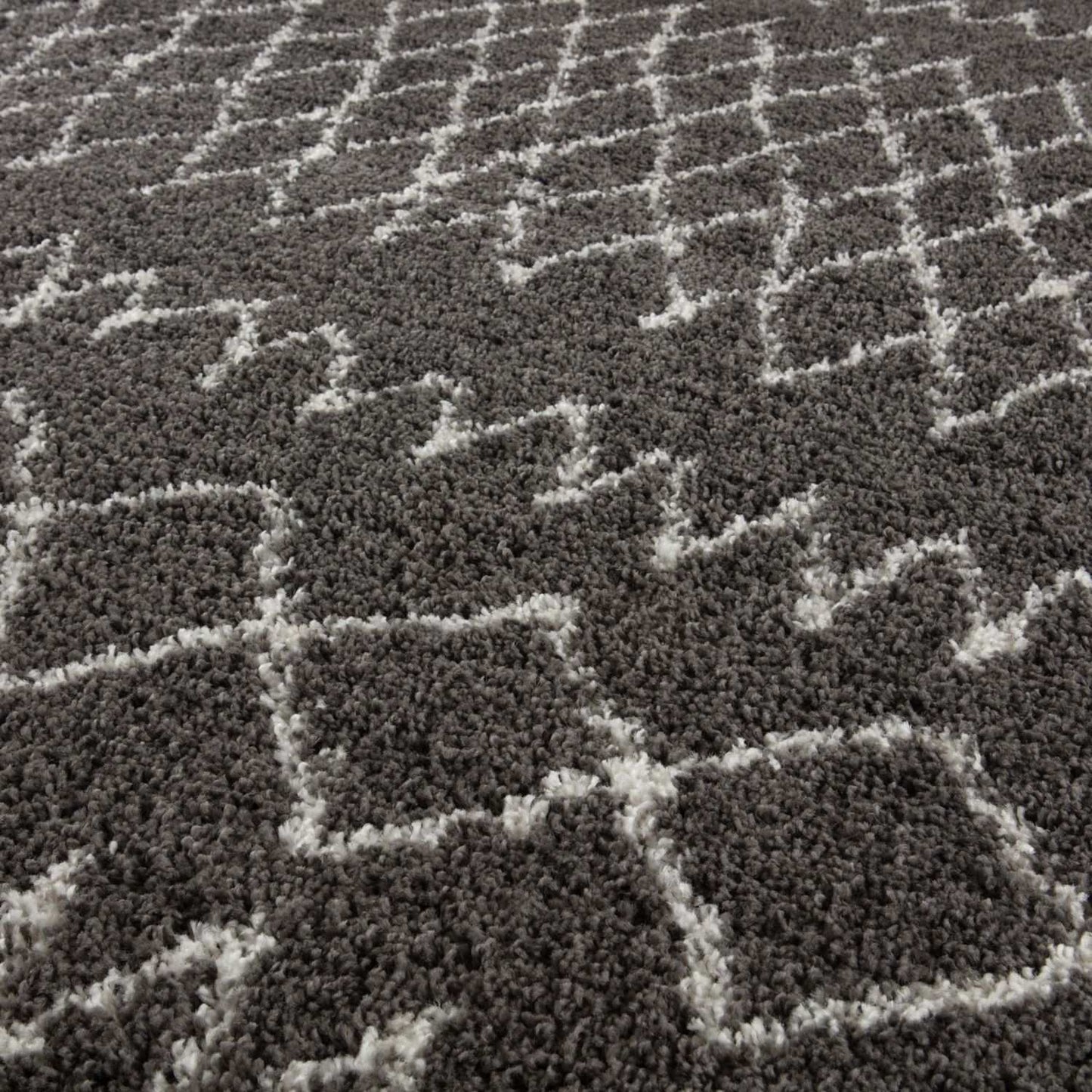 Moroccan Dark Grey Shaggy Rug | 940