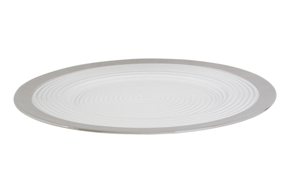 Close-up detail of the silver rim on a glass charger plate
