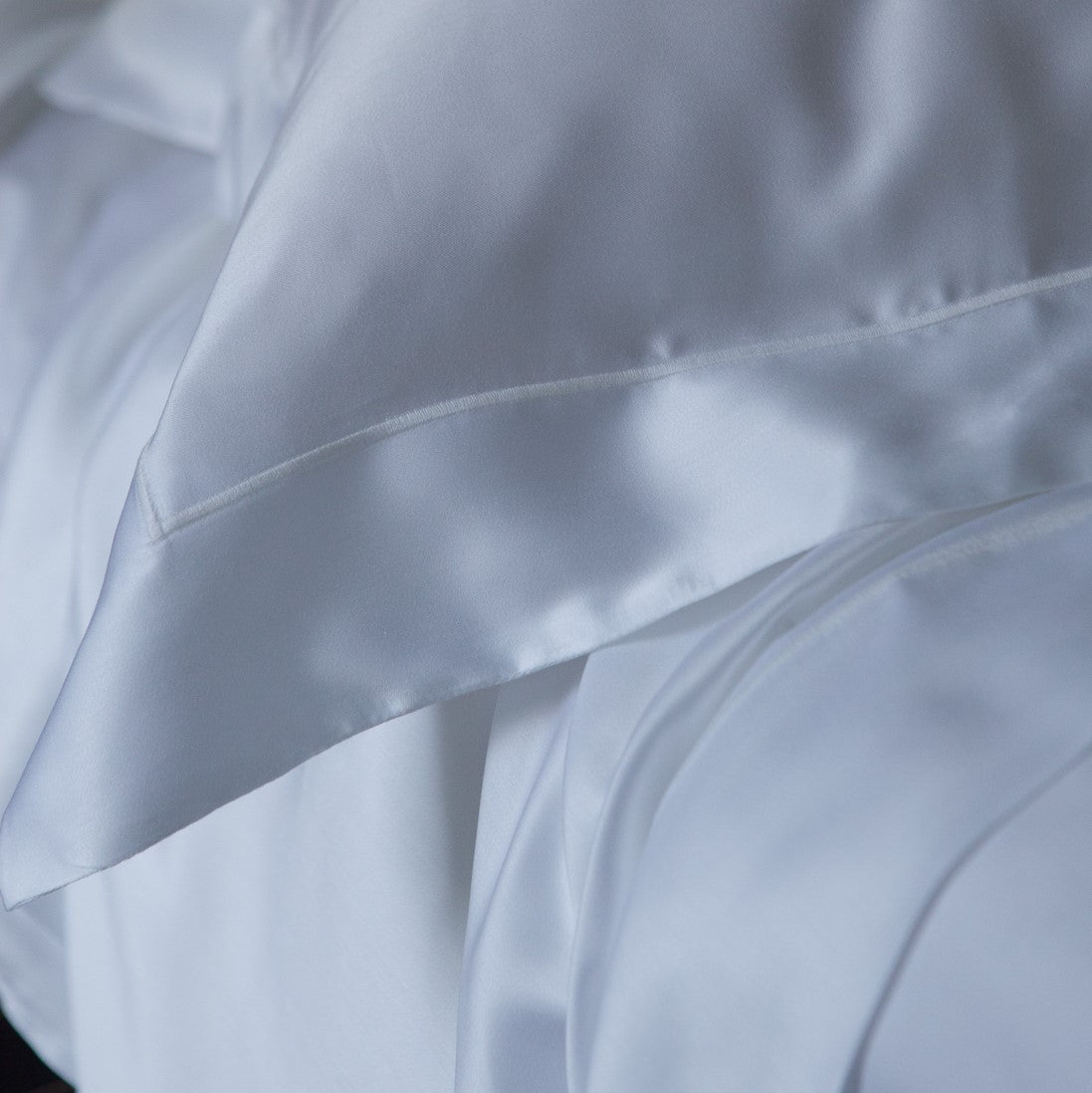 Dormitory Vivian White Micromodal Satin Duvet Cover, Pillowcases & Flat Sheet