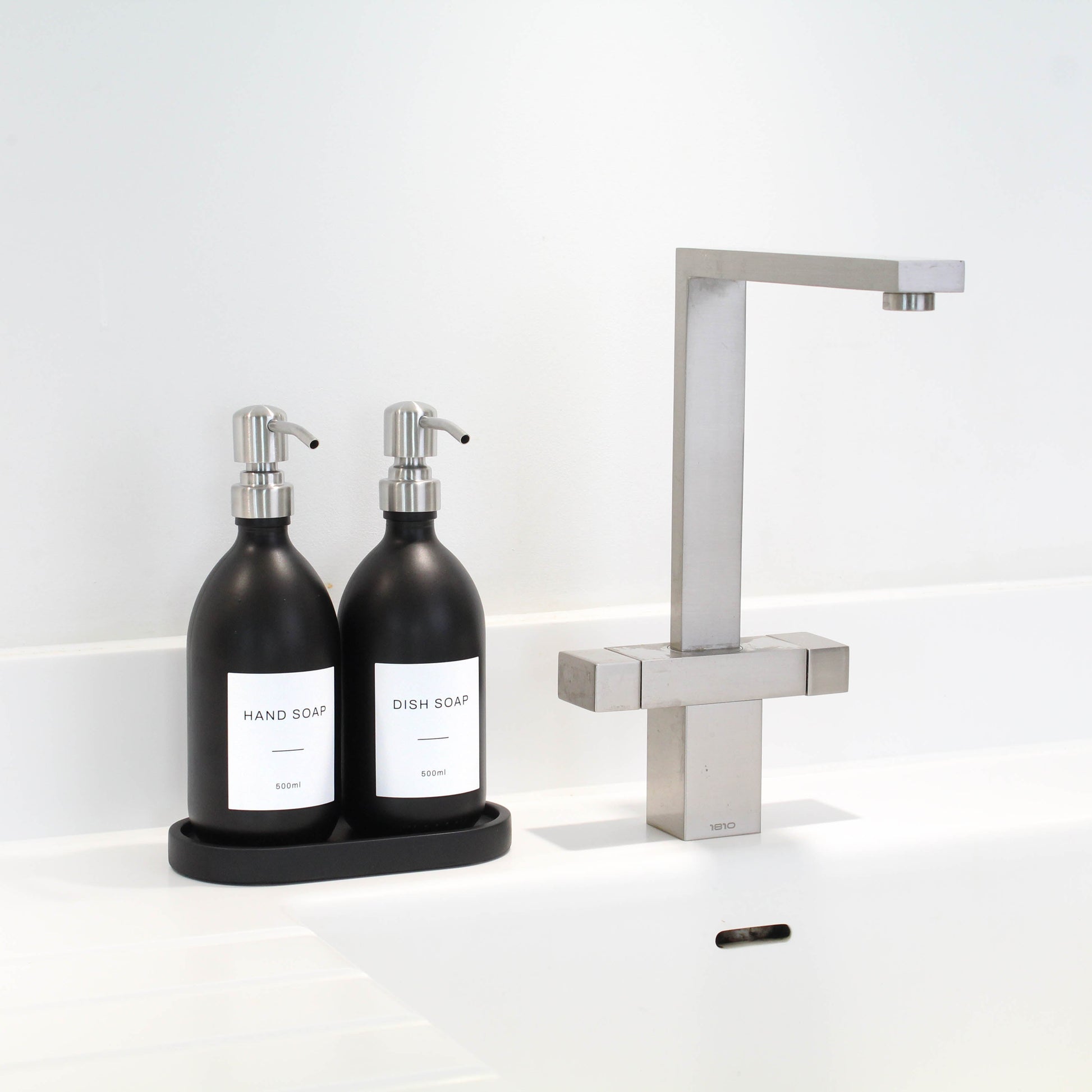 Namie Black Concrete Tray & Matte Black Glass Dispenser Double Set