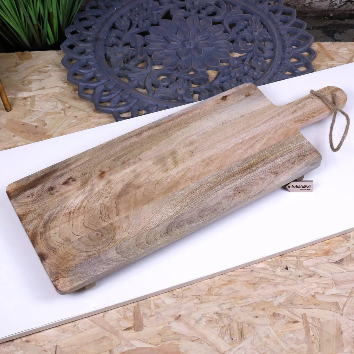 Narva Mango Wood Large Footed Serving and Cheese Board 70 cm