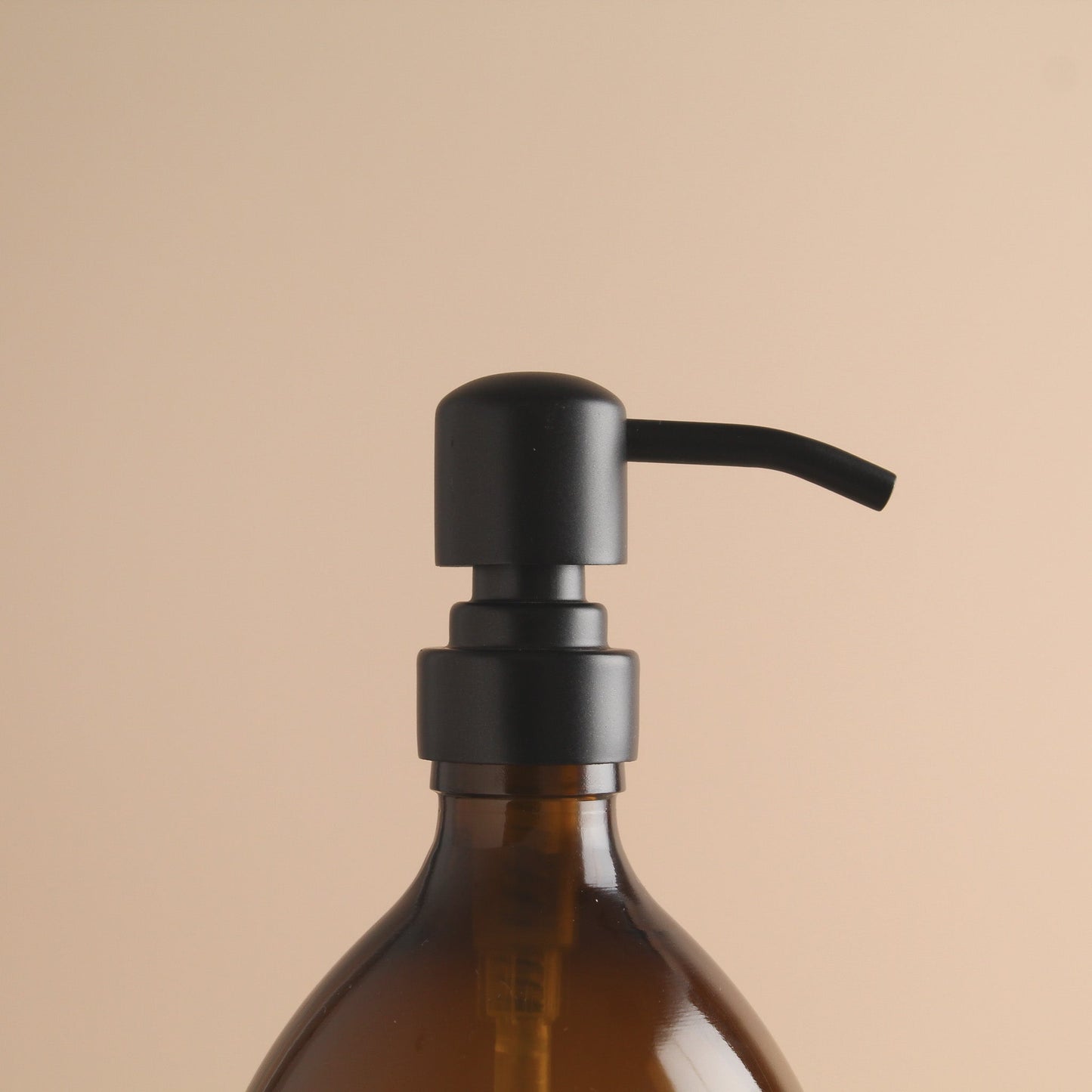 Namie Amber Glass Soap Dispenser Triple Set with White Concrete Tray