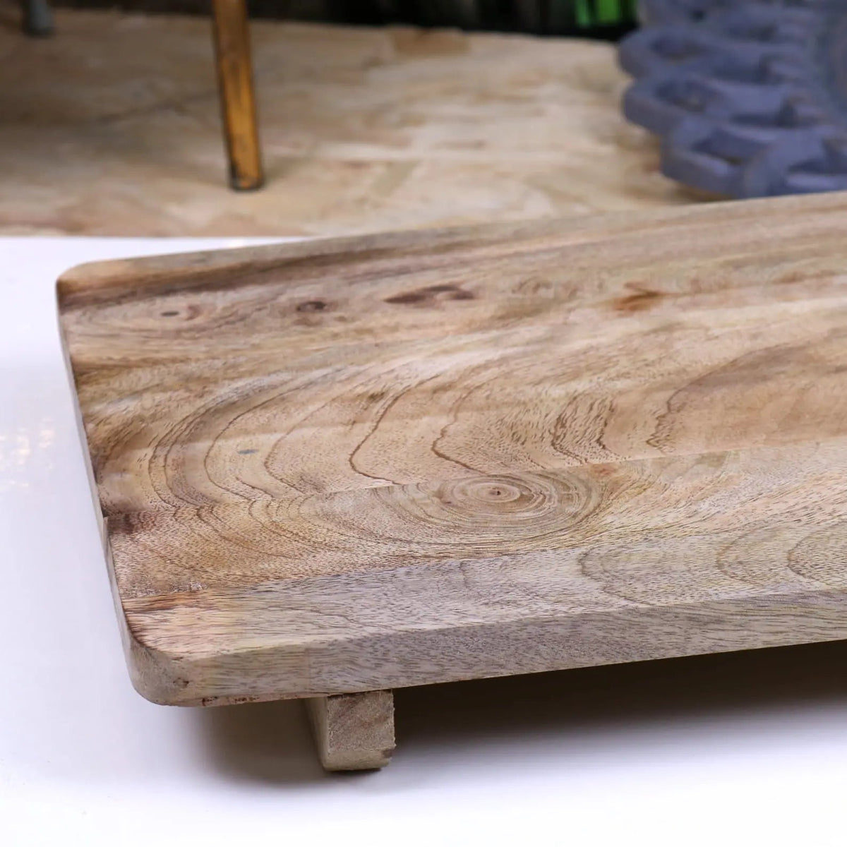 Narva Mango Wood Large Footed Serving and Cheese Board 70 cm