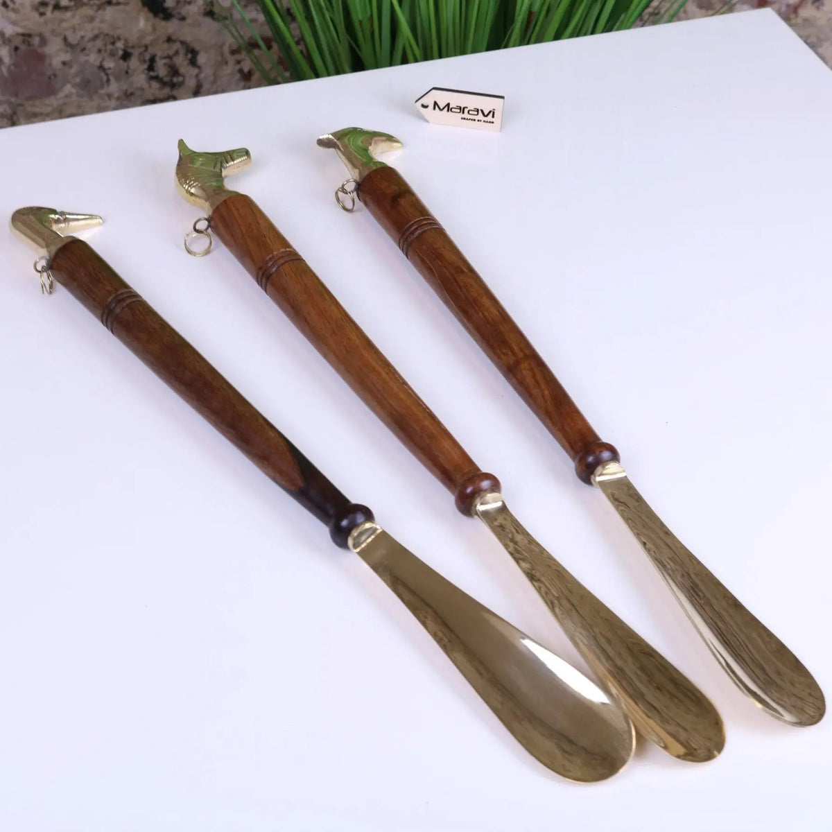 Naka Wood and Brass Long Shoe Horn 46 cm with Animal Top