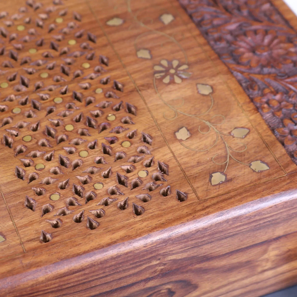 Vervek Large Hand Carved Sheesham Wood Box with Brass Inlay
