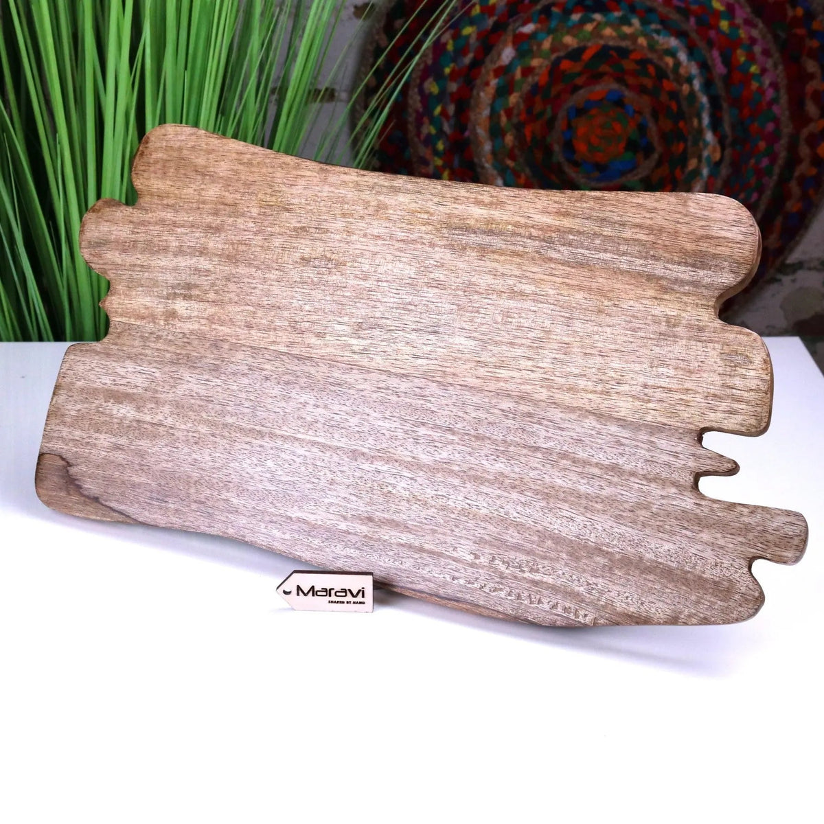 Lakora Mango Wood Serving Board 45 cm, Organic Edge