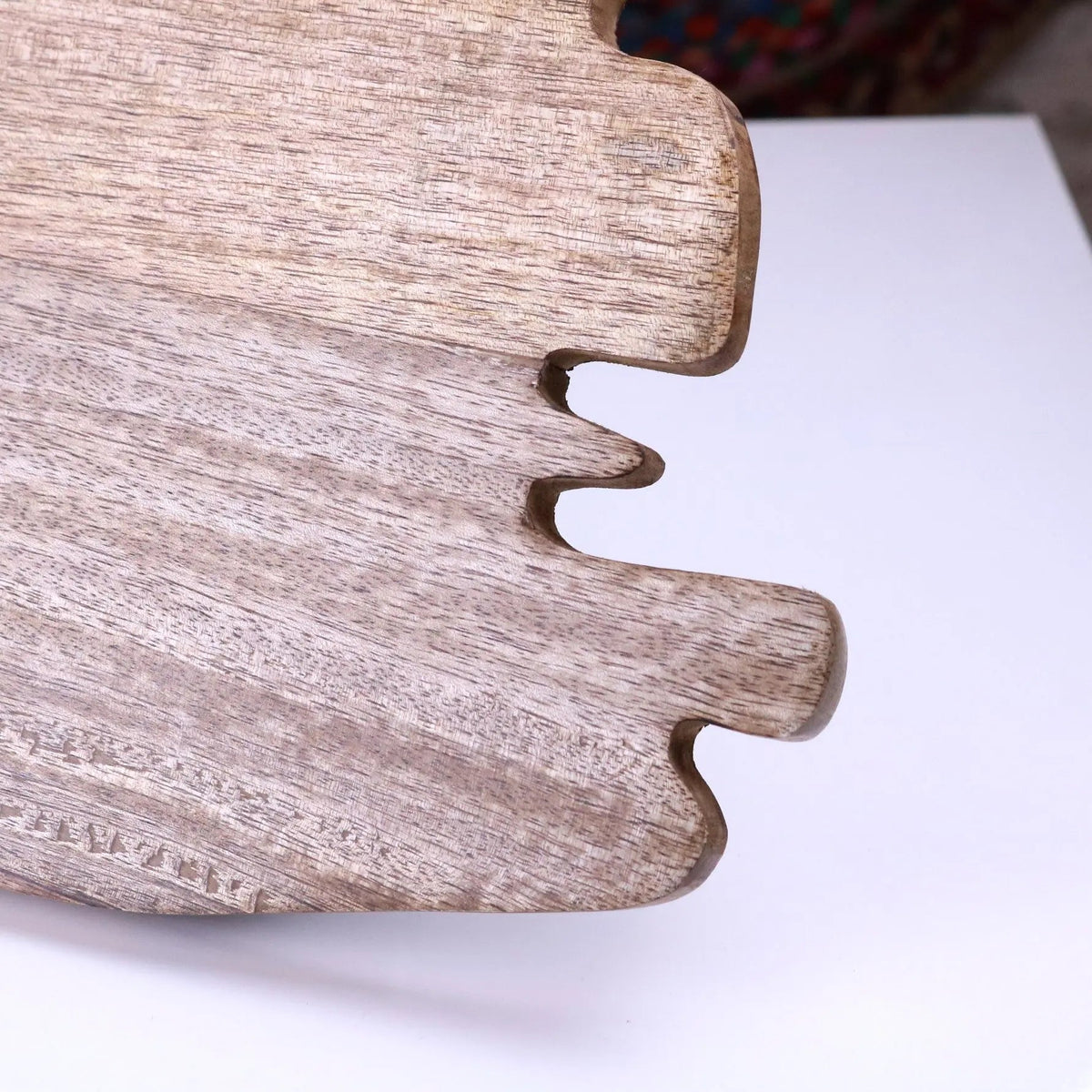 Lakora Mango Wood Serving Board 45 cm, Organic Edge
