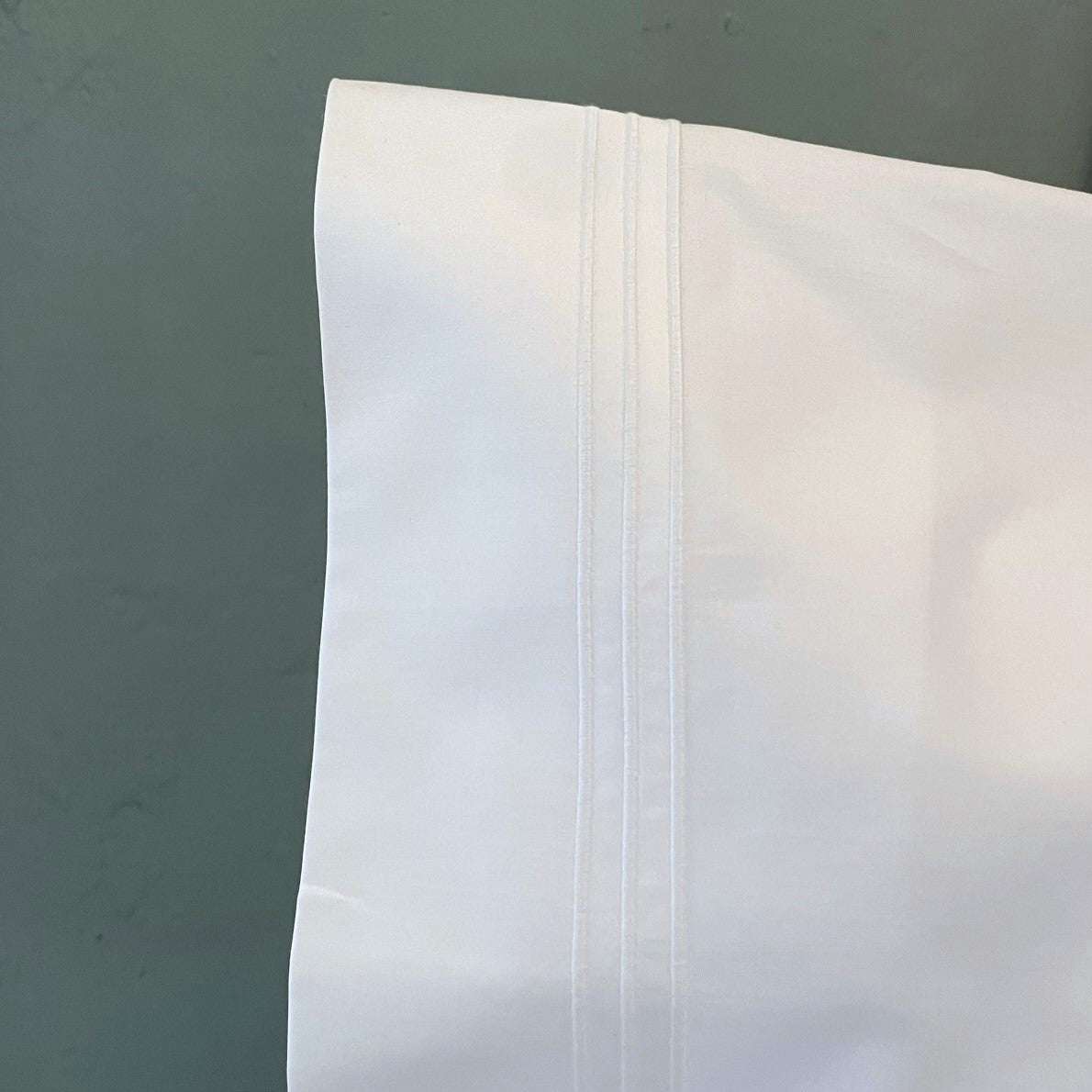 Dormitory Palazzo White Corded Percale Duvet Cover, Pillowcases & Flat Sheet