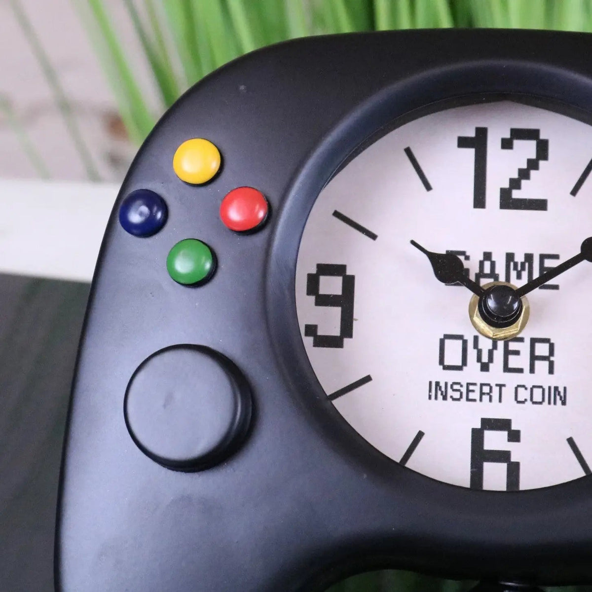 Sareka Games Controller Clock, Tabletop or Wall-Mounted