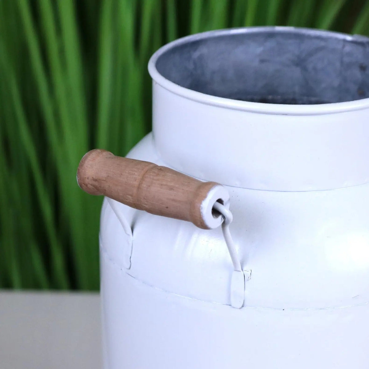 Thaniya Strawberry Field White Metal Milk Churn Planter