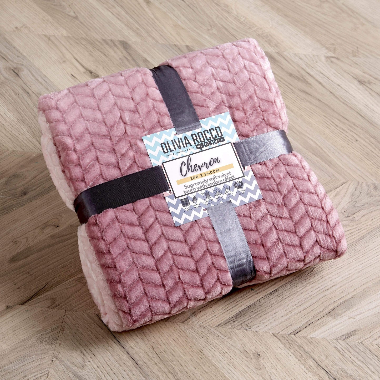 Chevron Ombre Effect Luxurious Oversized Throw Blanket Chunky Soft Fleece for Sofa or Bed All-Season Comfort in Calming Colours by OLIVIA ROCCO