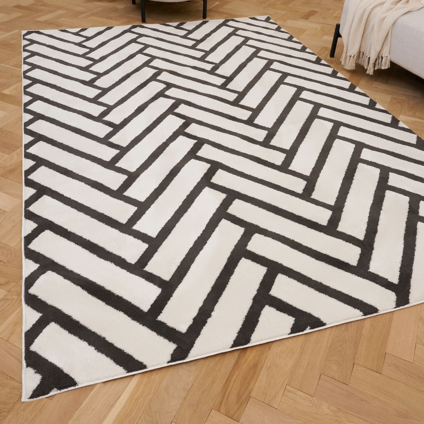 Loft Chevron Dark Grey Rug