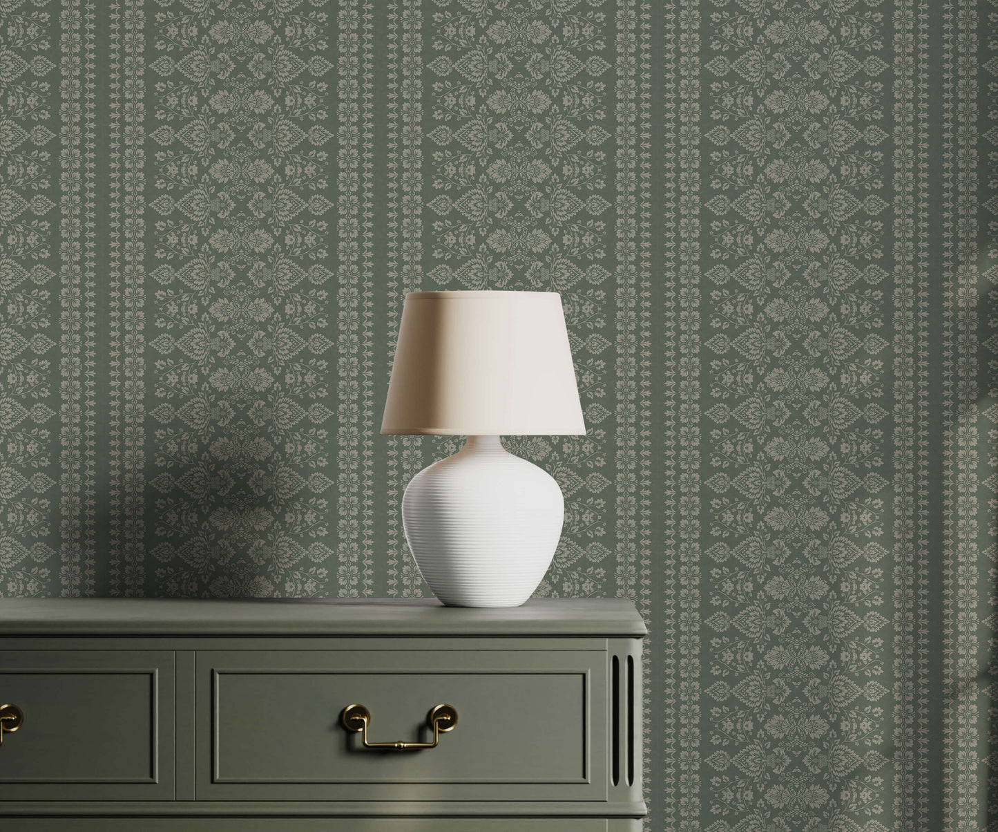 Bobbi Beck Hallen Wallpaper