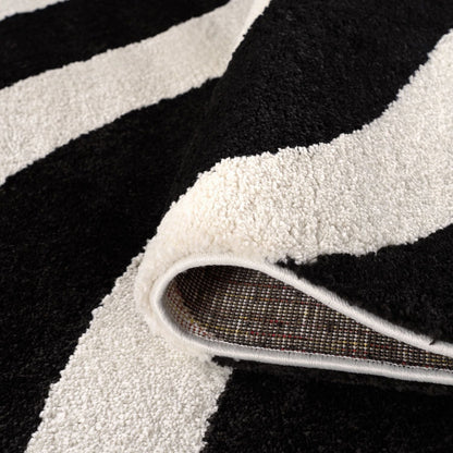 Joli Wave Black & White Rug