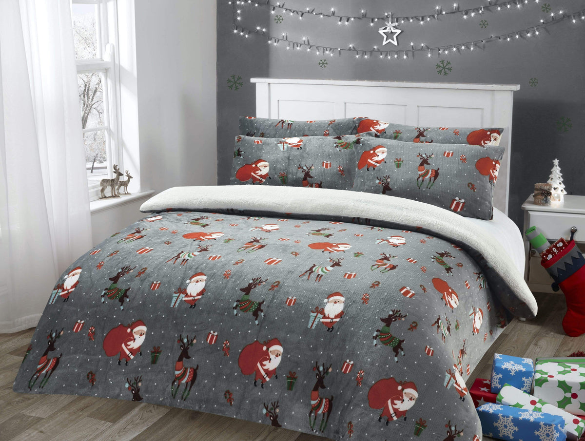 Olivia Rocco Santa Christmas Presents Reversible Teddy Fleece Duvet Cover Set