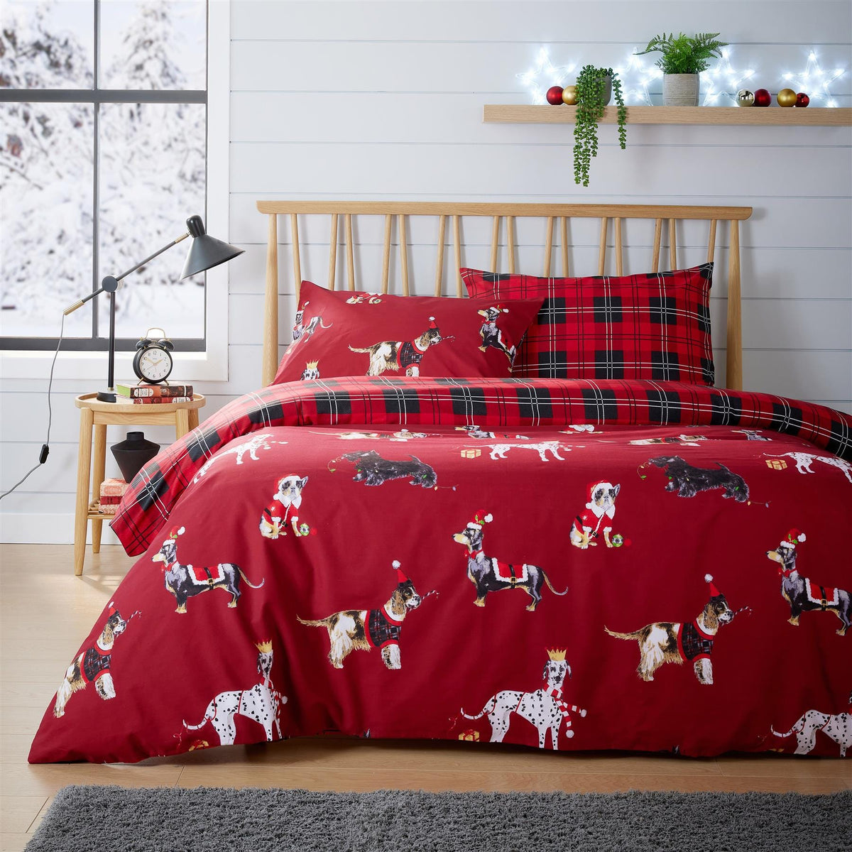 Olivia Rocco Christmas Dogs Reversible Cotton Rich Duvet Cover Set with Pillowcases